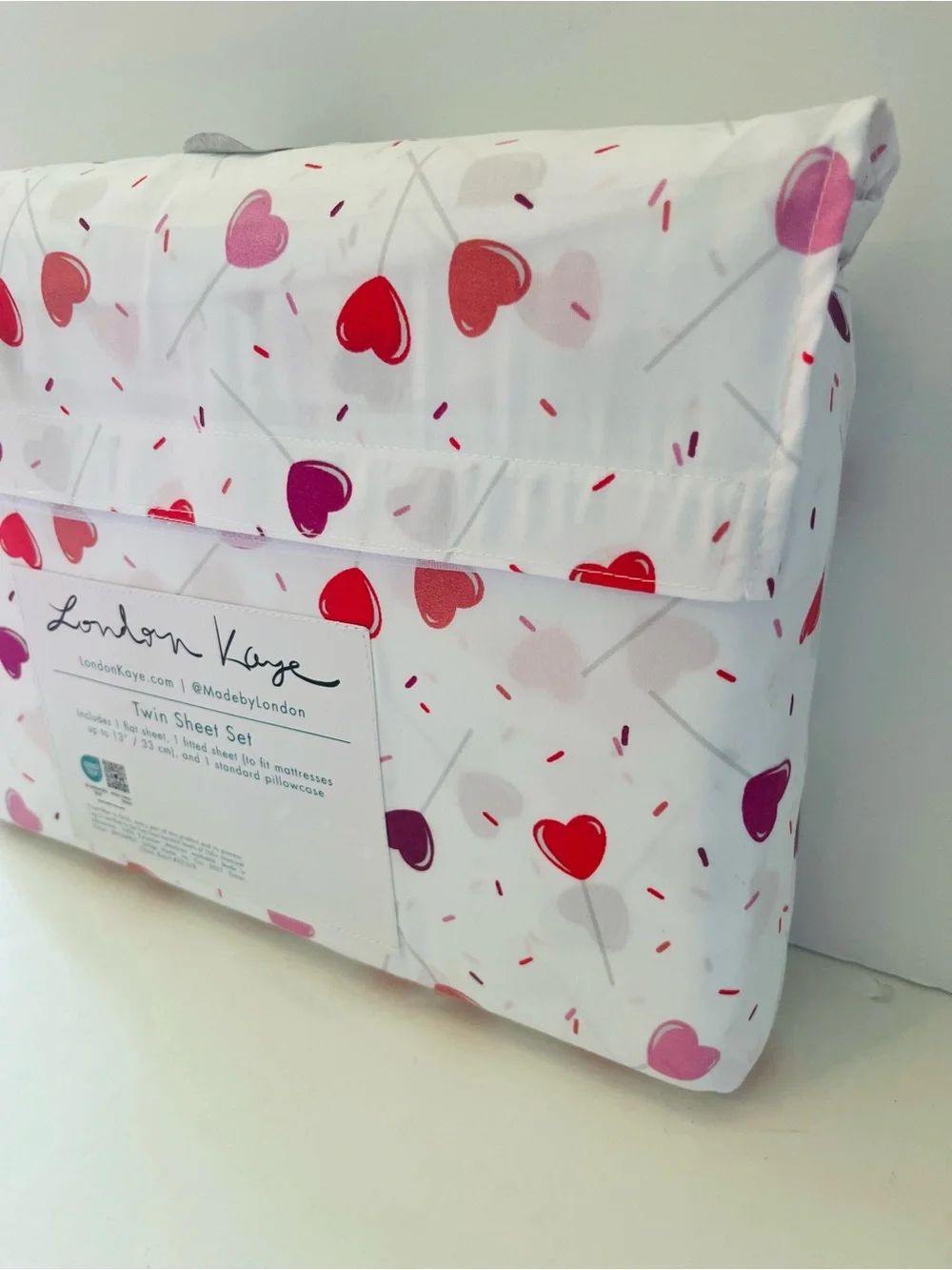 London Kaye & Oh Cupid Lot of 2 Twin Size Heart Valentine Sheet Sets Pink White